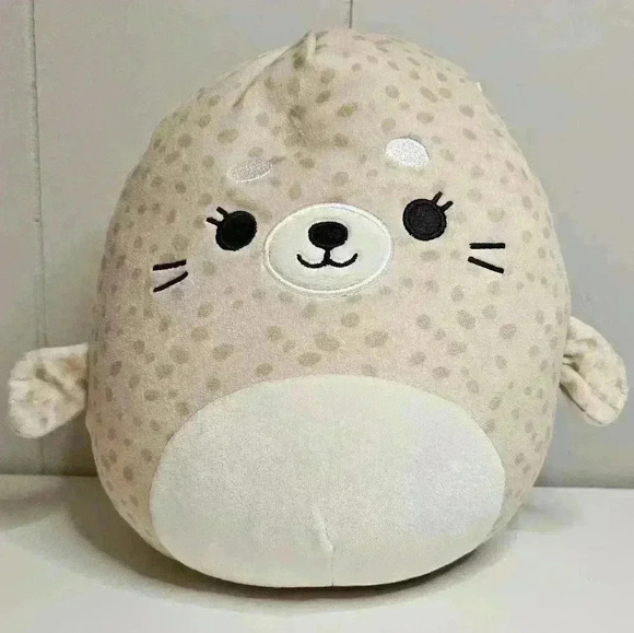 Squishmallows Original 8-Inch Lilou Beige Spotted Seal with White Belly - Small - Picture 1 of 6